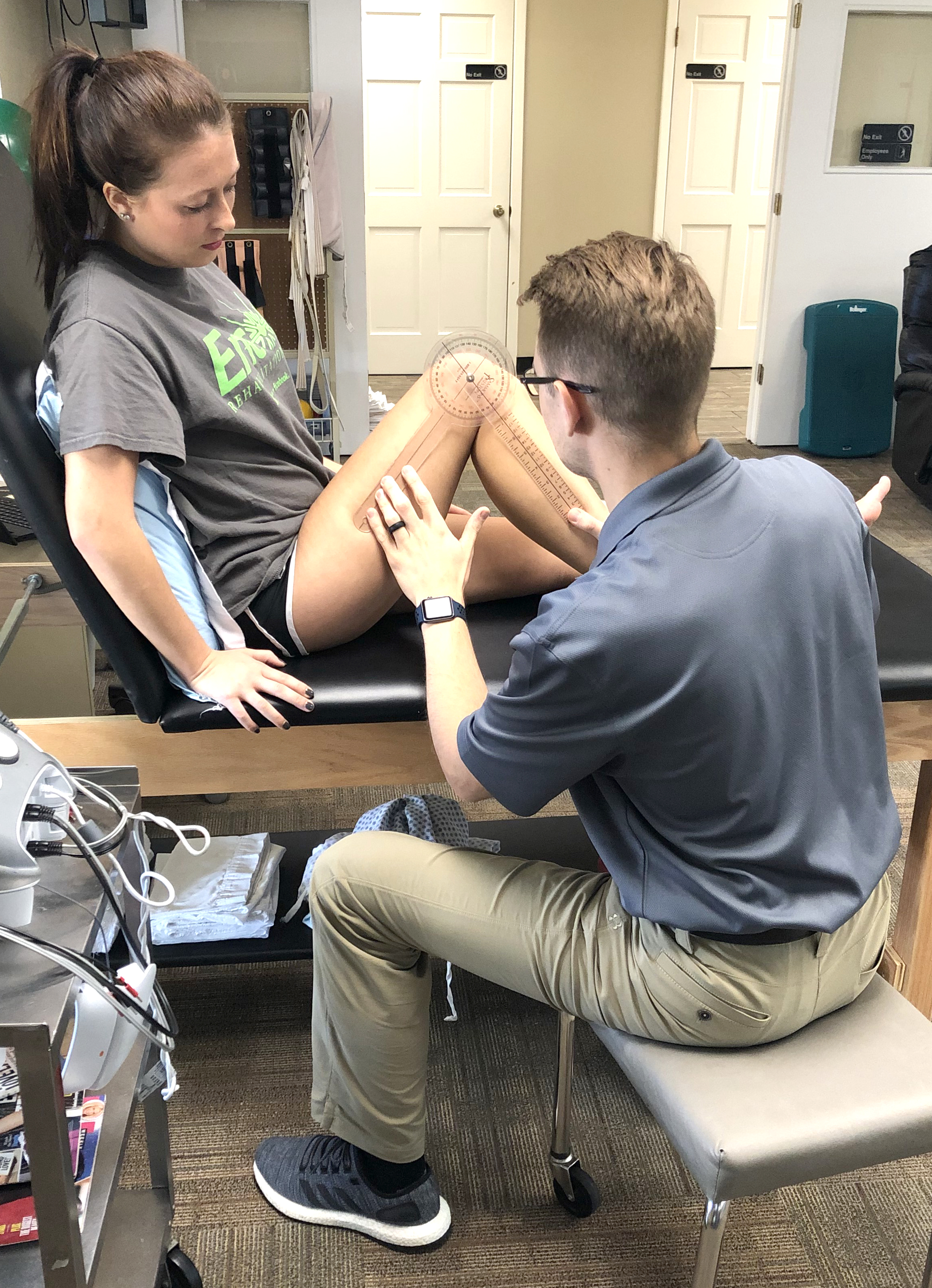 Patient of the Month Lindsay Balentine receiving physical therapy at Encore Rehabilitation-Muscle Shoals