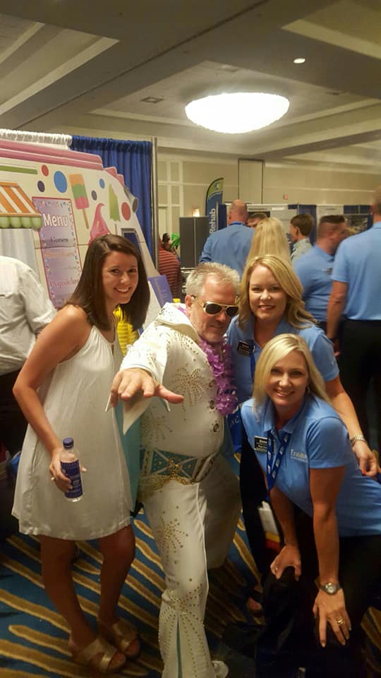 38528883_10212316900258119_6470560444095397888_n