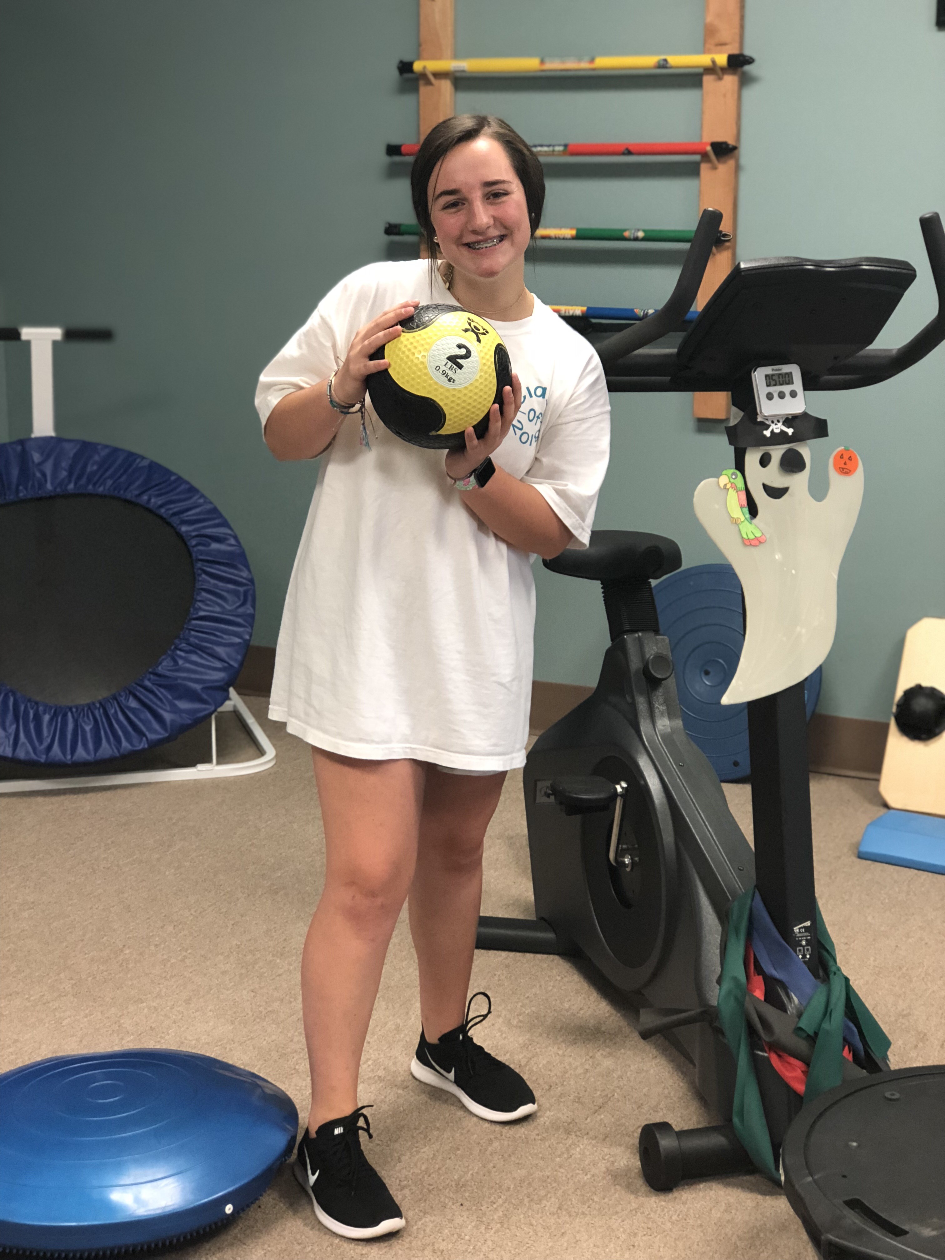Raileigh Lyerly - Athlete of the Month for Encore Rehabilitation-Long Beach - #EncoreRehab #IamEncore